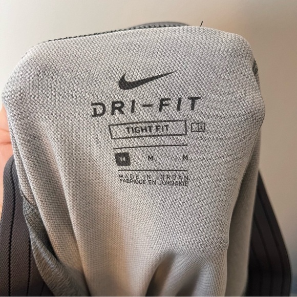 Nike Pro Gray Cropped Running Tights Medium - Picture 8 of 8